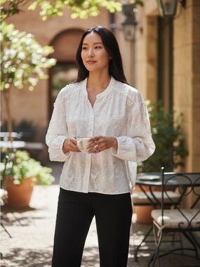 Paris Atelier white  Embroidered Button-Front blouse